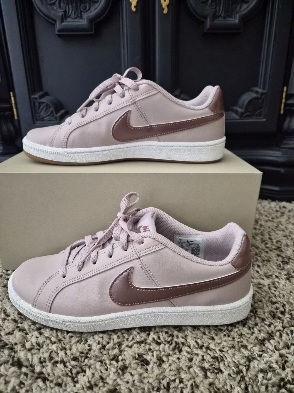 Nike Court Royale Sneakers US8